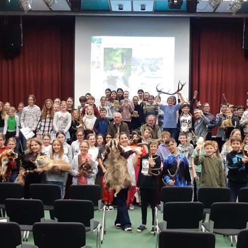 Gruppenfoto der 1. Klassen