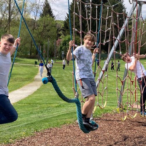 Schüler:innen im Motorikpark Gamlitz