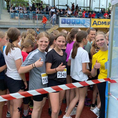 Schüler:innen am Start