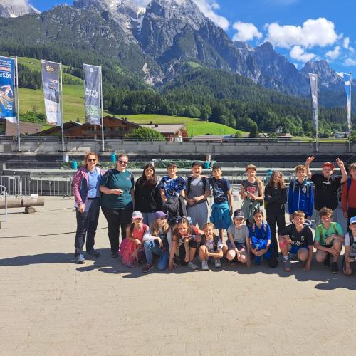 Kindergruppe auf einem Wandertag