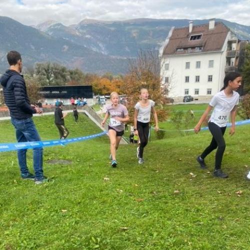 Schüler beim Crosslauf