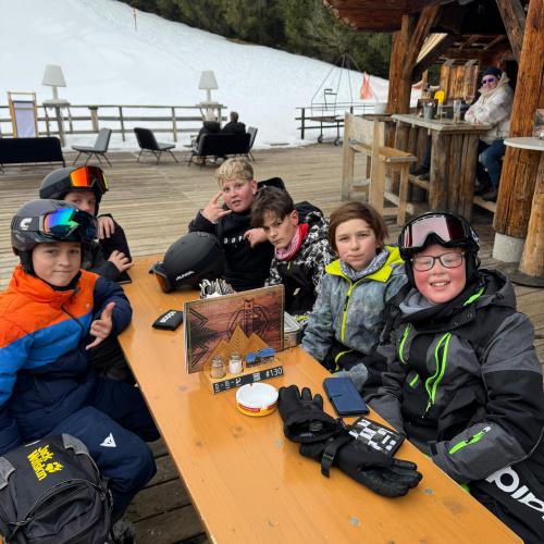 Schüler:innen der 2a bei der Winter-Erlebniswoche