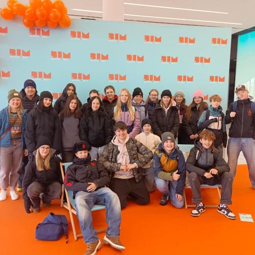Schüler:innen bei der BIM