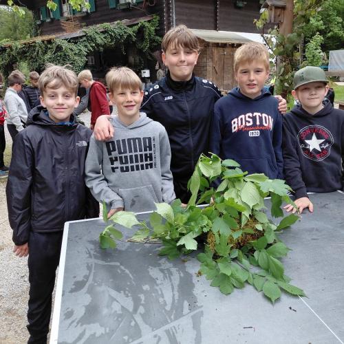 Schüler:innen in Brandenberg