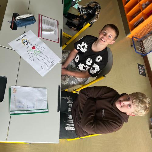 Schüler:innen beim Buddy-Projekt