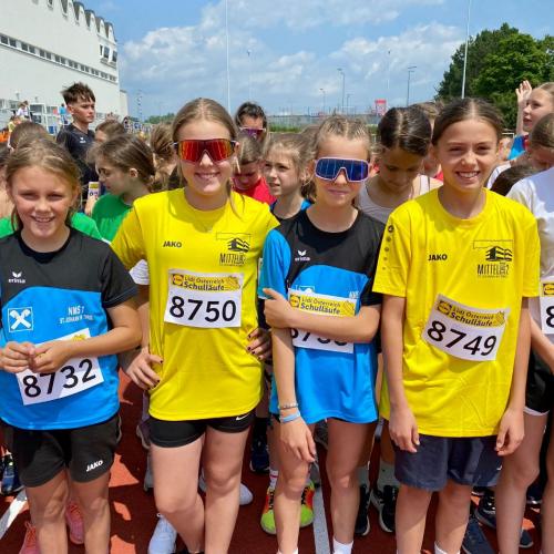 Schüler:innen beim Laufcup