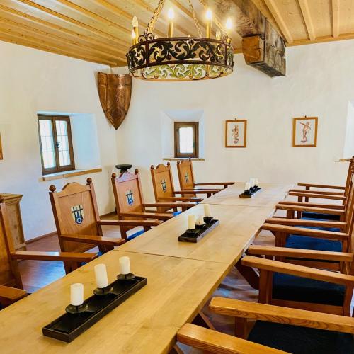 Rittersaal der Burg Reifenstein