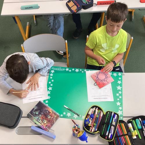 Schüler erstellen ihr Multiplikationsbrett