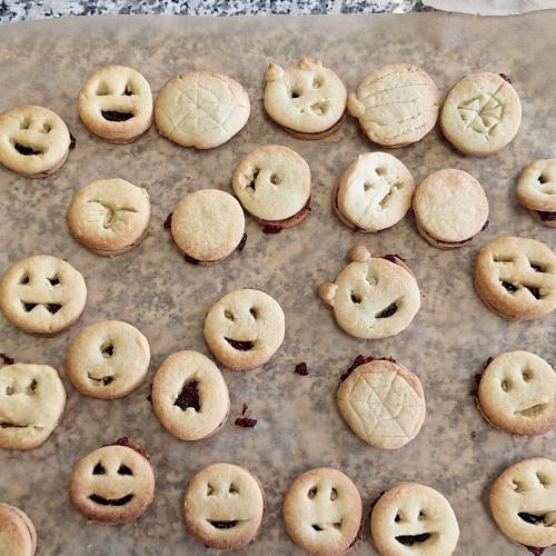 Kürbisgesichter-Kekse