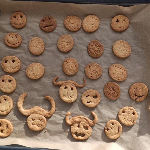 Kürbisgesichter-Kekse