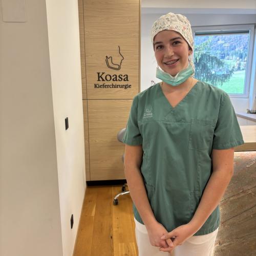 Schülerin bei den Berufspraktischen Tagen