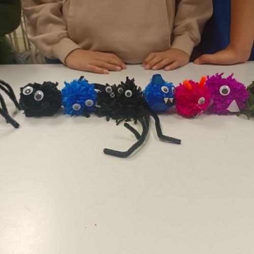 Gruselmonster aus Wolle