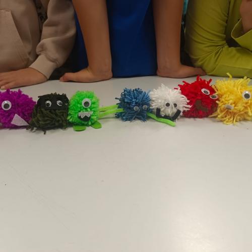 Gruselmonster aus Wolle