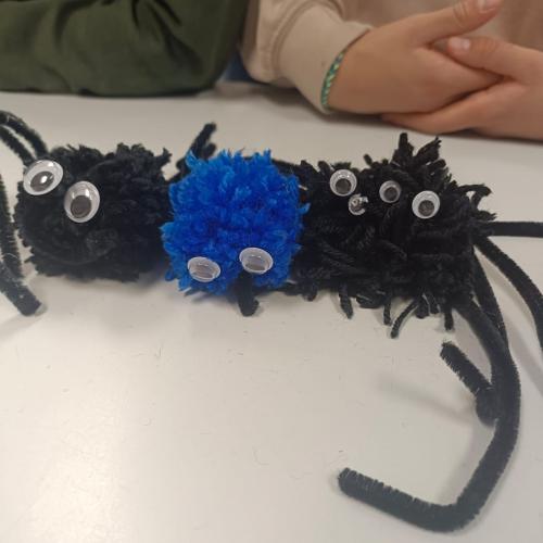 Gruselmonster aus Wolle