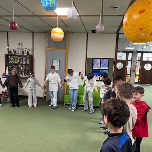 Buddys zu Besuch in der 1. Klasse