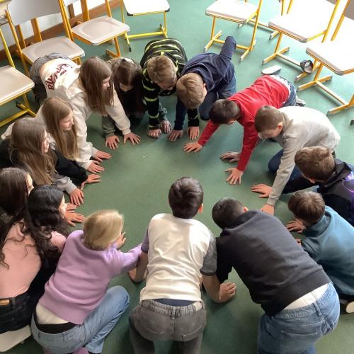 Schüler:innen im Fach Soziales Lernen