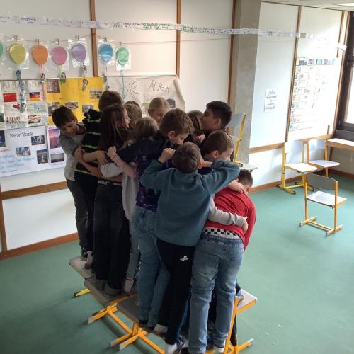 Schüler:innen im Fach Soziales Lernen