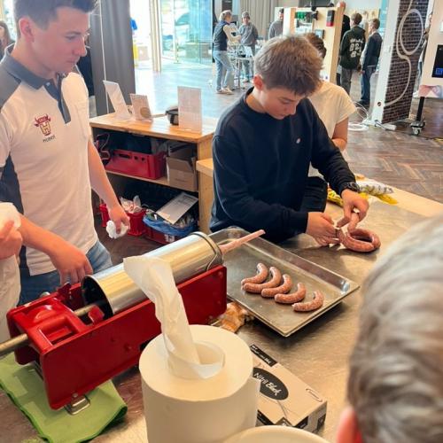 Schüler:innen beim Berufsfestival