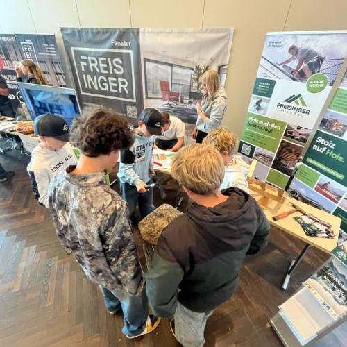 Schüler:innen beim Berufsfestival