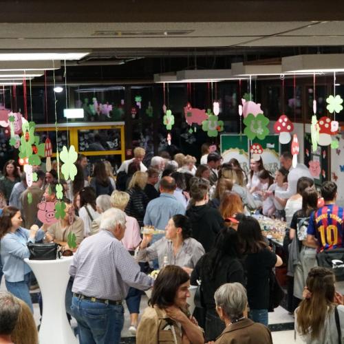 Besucher:innen beim Musiktheater