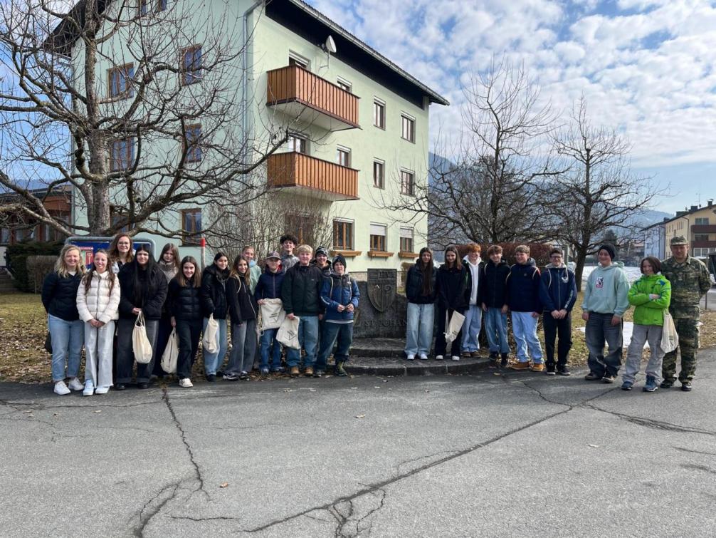 Schüler:innen im Heereslogistikzentrum