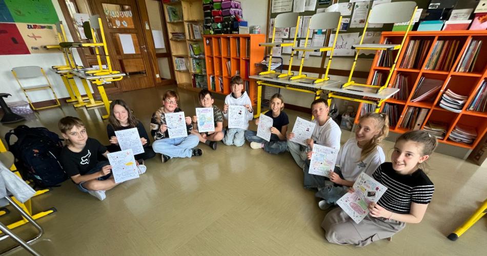 Schüler:innen beim Buddy-Projekt