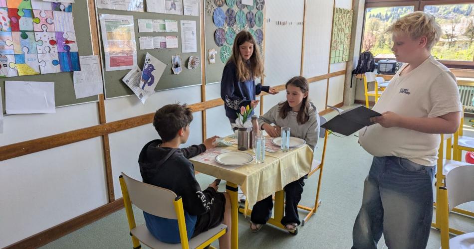 Schüler:innen im Englischunterricht